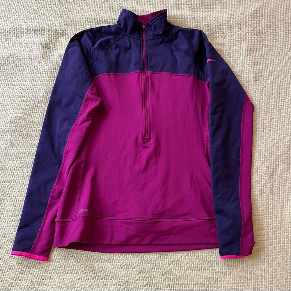 EUC Nike top